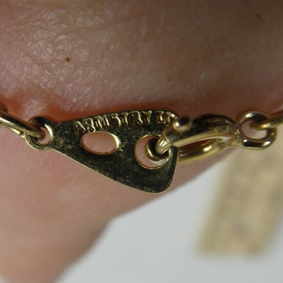 Amway Artistry Vintage Gold Tone Chain Necklace Butterfly Ribbed Slide Pendant - Picture 7 of 8